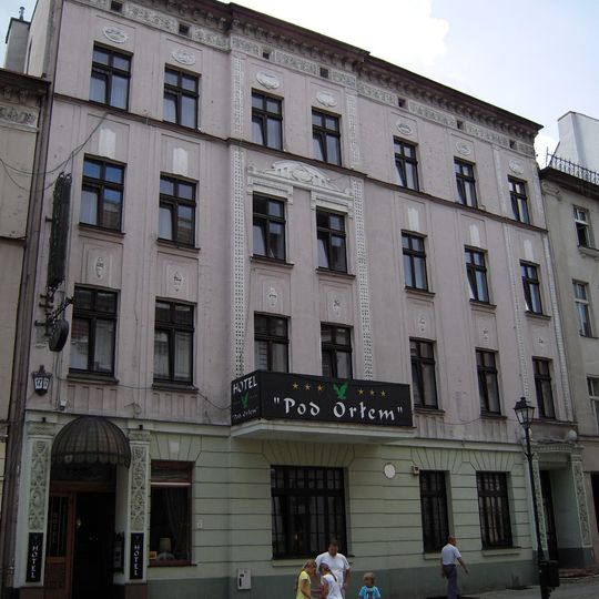 15/17 Mostowa Street in Toruń