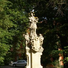 Socha svatého Jana Nepomuckého u kostela