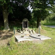 Pomník padlým ve Všesulově