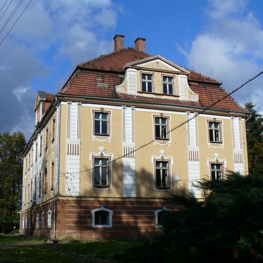 Palace in Karczów