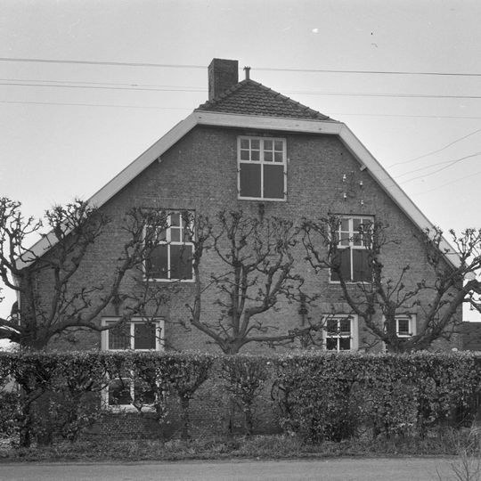 Carnisseweg 54, Barendrecht