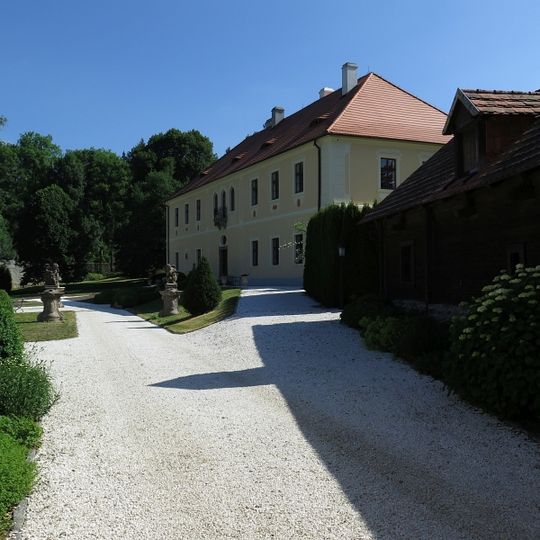 Životice Castle