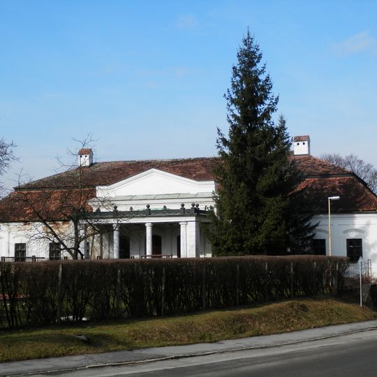 Svinia Manor house