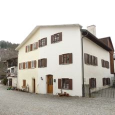 Wohnhaus, Doppelhaushälfte