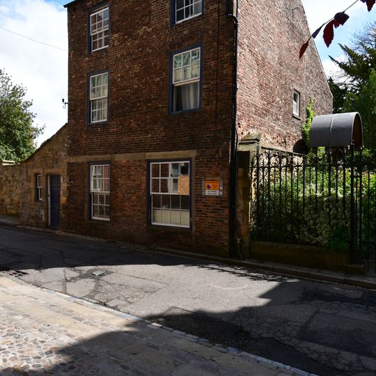 House North Of St.Mary-Le-Bow