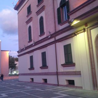 Ministria e Mbrojtjes (Tiranë)