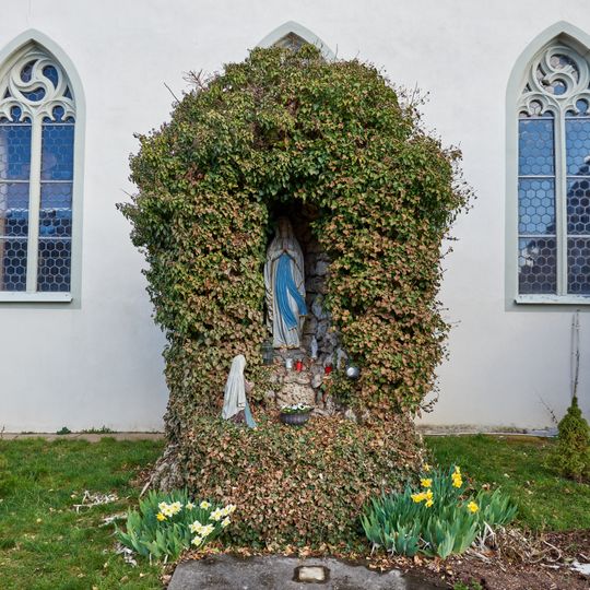 Lourdesgrotte Kirchplatz 4 in Gelchsheim