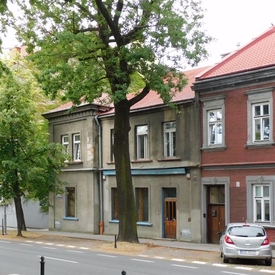 Kamienica przy ulicy Jałowego 19