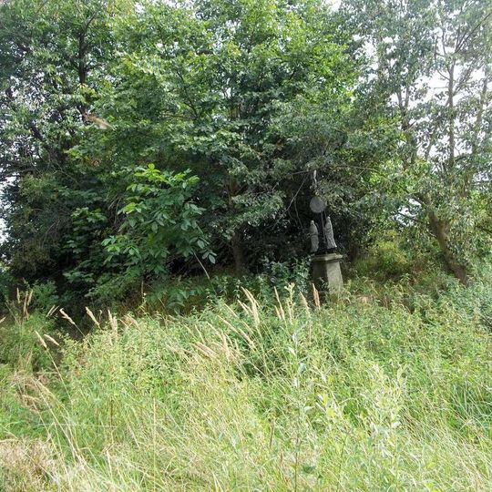 Kříž jižně od Budislavi u rozcestí