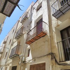 House at 14 Ordre del Temple street