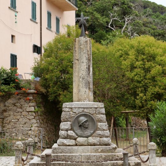 Monumento ai Caduti di Marciana