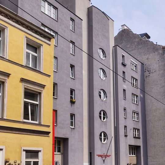Gemeindebau Marchettigasse 16