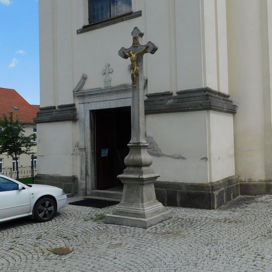 Kříž před kostelem svatého Jakuba Většího v Brtnici