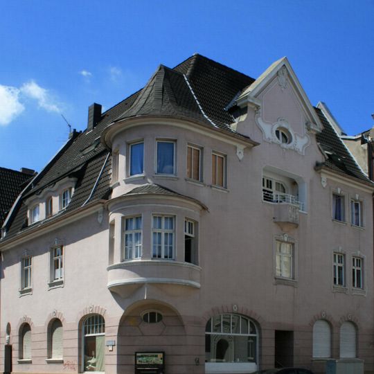 Goethestraße 17b