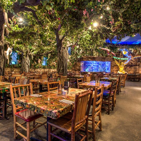 Rainforest Cafe Retail Village