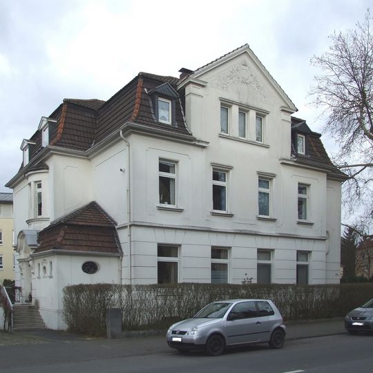 Edmund-Weber-Straße 72