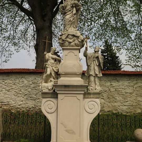 Sousoší Panny Marie, svatého Jana Nepomuckého a svatého Jana Křtitele