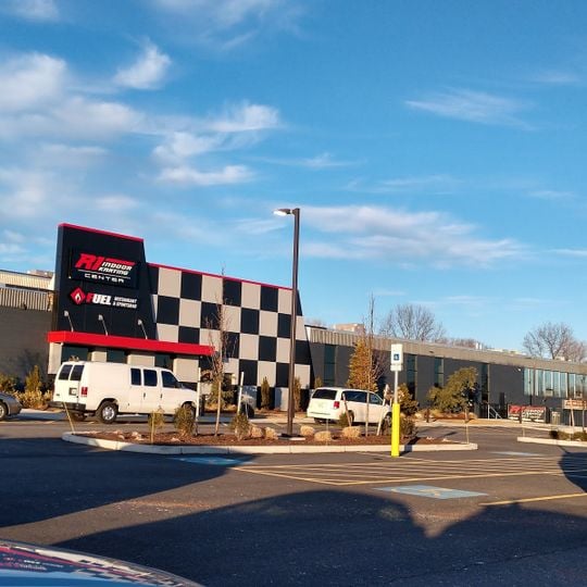 R1 Indoor Karting