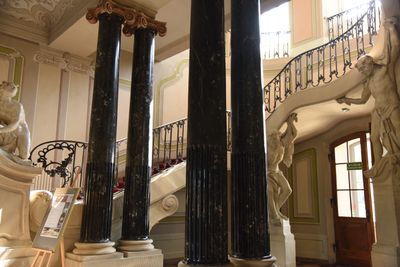 Interior 0