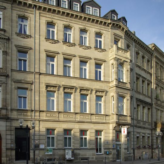 Mietshaus, ehemaliges Hotel Stern