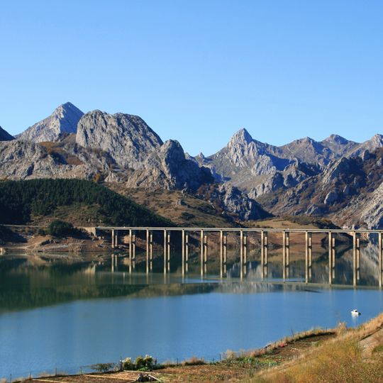 Viaducto de Riaño