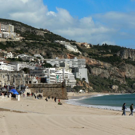 Sesimbra Beach