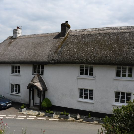 Church View Cottage And Beggars Roost