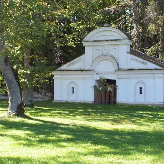 Meņģeles kapu vārtu kapliča