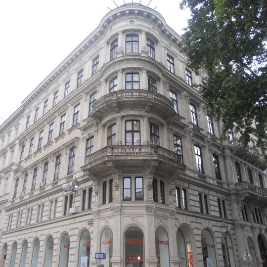 Wohn- und Geschäftshaus