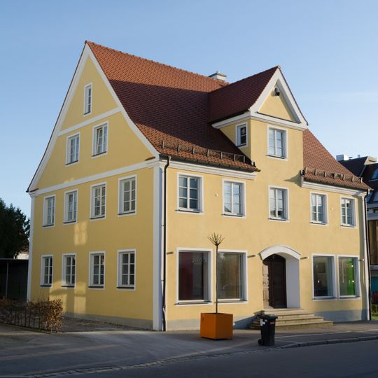 Karl-Mantel-Straße 52