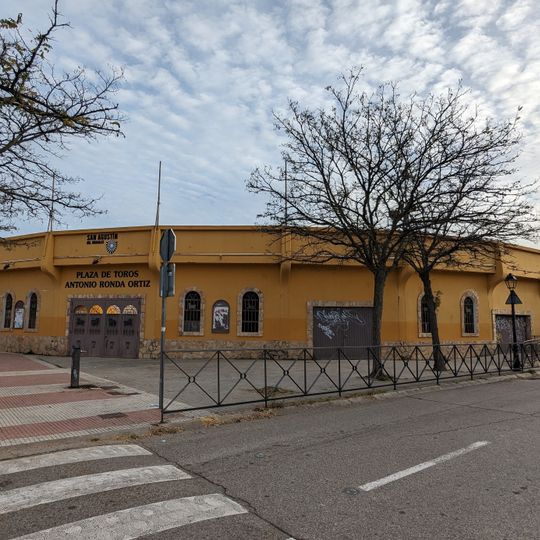 Plaza de toros de San Agustín de Guadalix