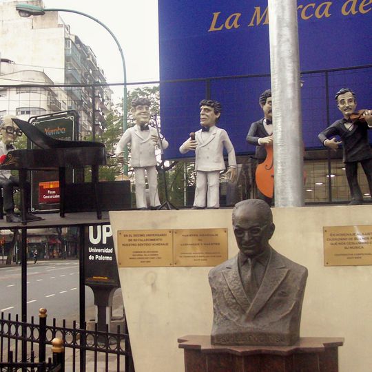 Monumento a Osvaldo Pugliese