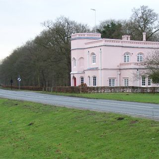 Lodge To Windsor Great Park