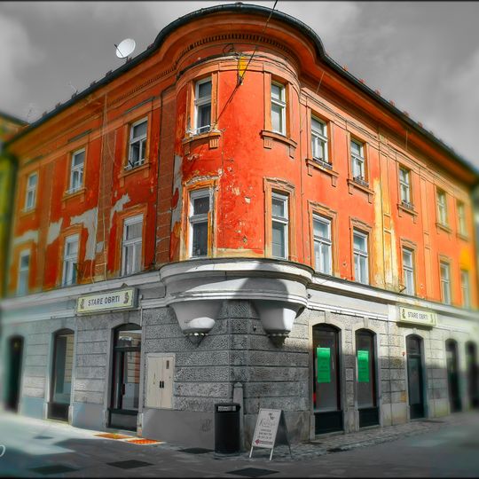 Glavni trg 25 House in Kranj