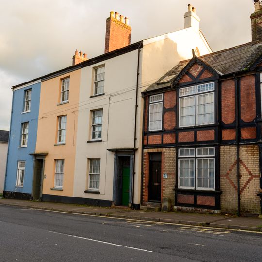 196-200, High Street