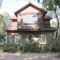 Жилой дом (деревянный) (Луга)