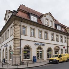 Wohn- und Geschäftshaus