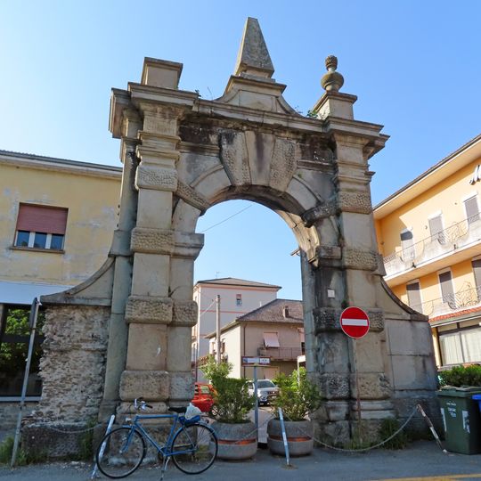 Arco Bertucci