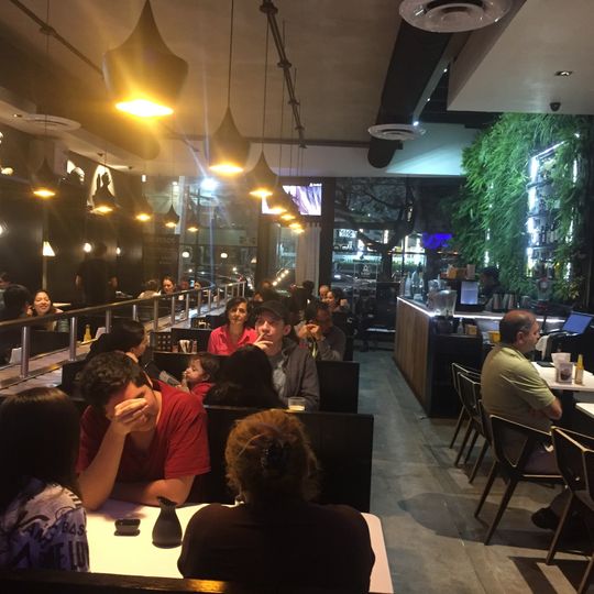 Teikit Sushi & Noodles