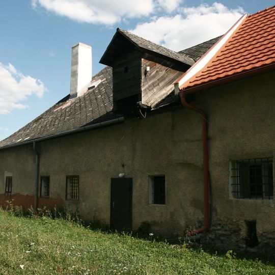 Ev. fara s latinskou školou