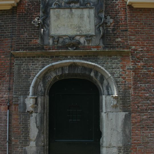 Poortje van voormalig Caeciliagasthuis
