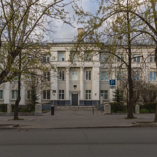 Здание поликлиники МВД