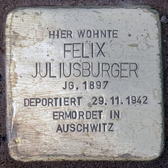 Stolperstein dedicated to Felix Juliusburger