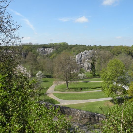 Saulges caves