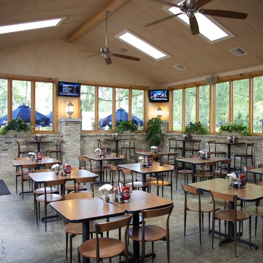 Matty's Bar & Grille