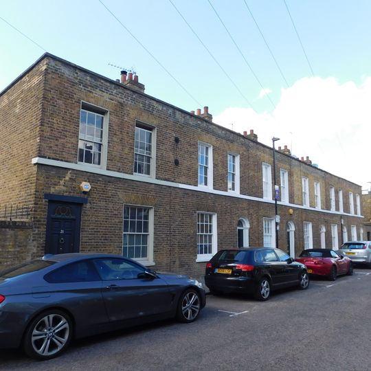 16-21, Flamborough Street E1