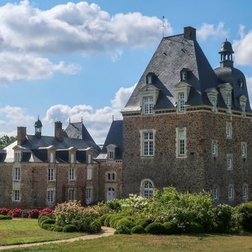 Mayenne: Ziyaret Edilecek En Güzel Tarihi ve Doğal Yerler
