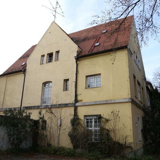 Städtisches Altenheim Oberföhring