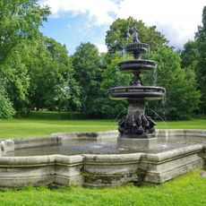 Kašna u zámku Mosto