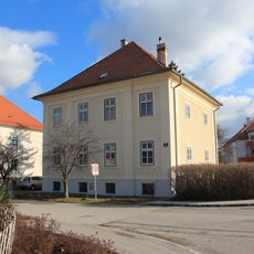 Arbeiter-/Angestelltenwohnhaus